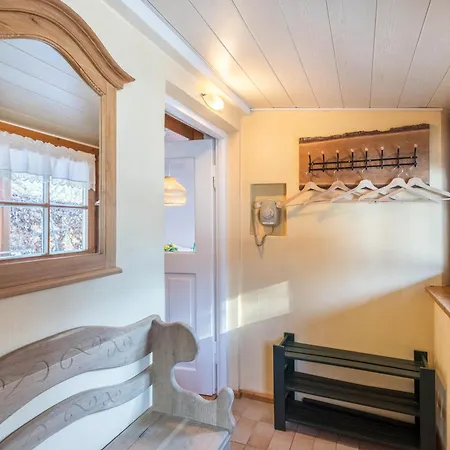 Uriges Landhaeuschen Apartmán Siegsdorf